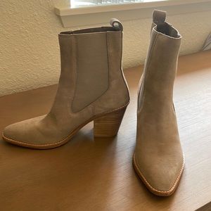 Treasure & bond booties